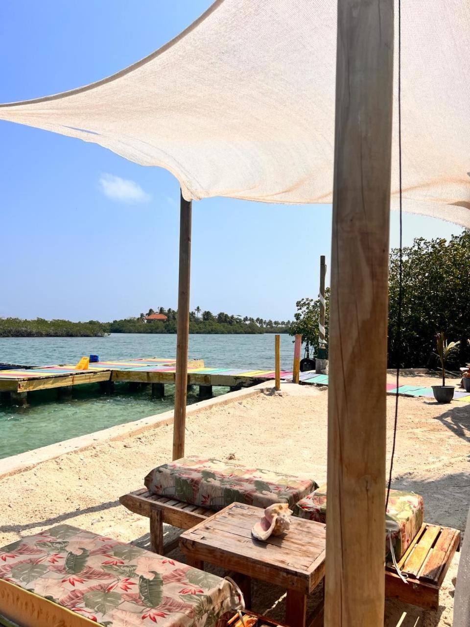 El Arca Hotell Tintipan Island Exteriör bild